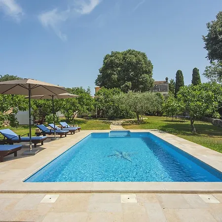 Holiday home Family Friendly House With A Swimming Pool Valtura, - 22734 *